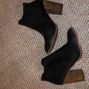 Chinese Laundry Ankle Bootie